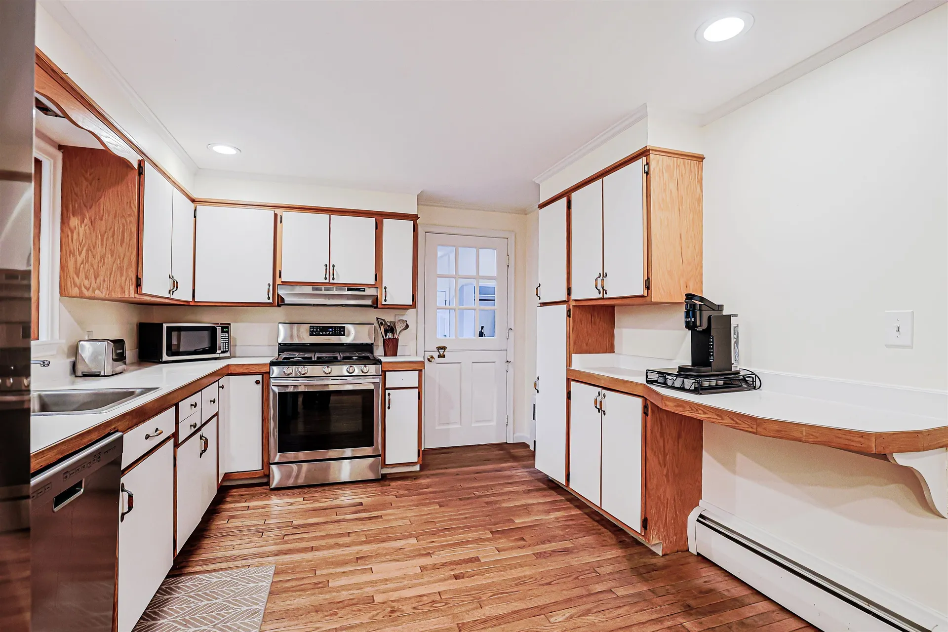 16 Marlowe Road Nashua NH 03062