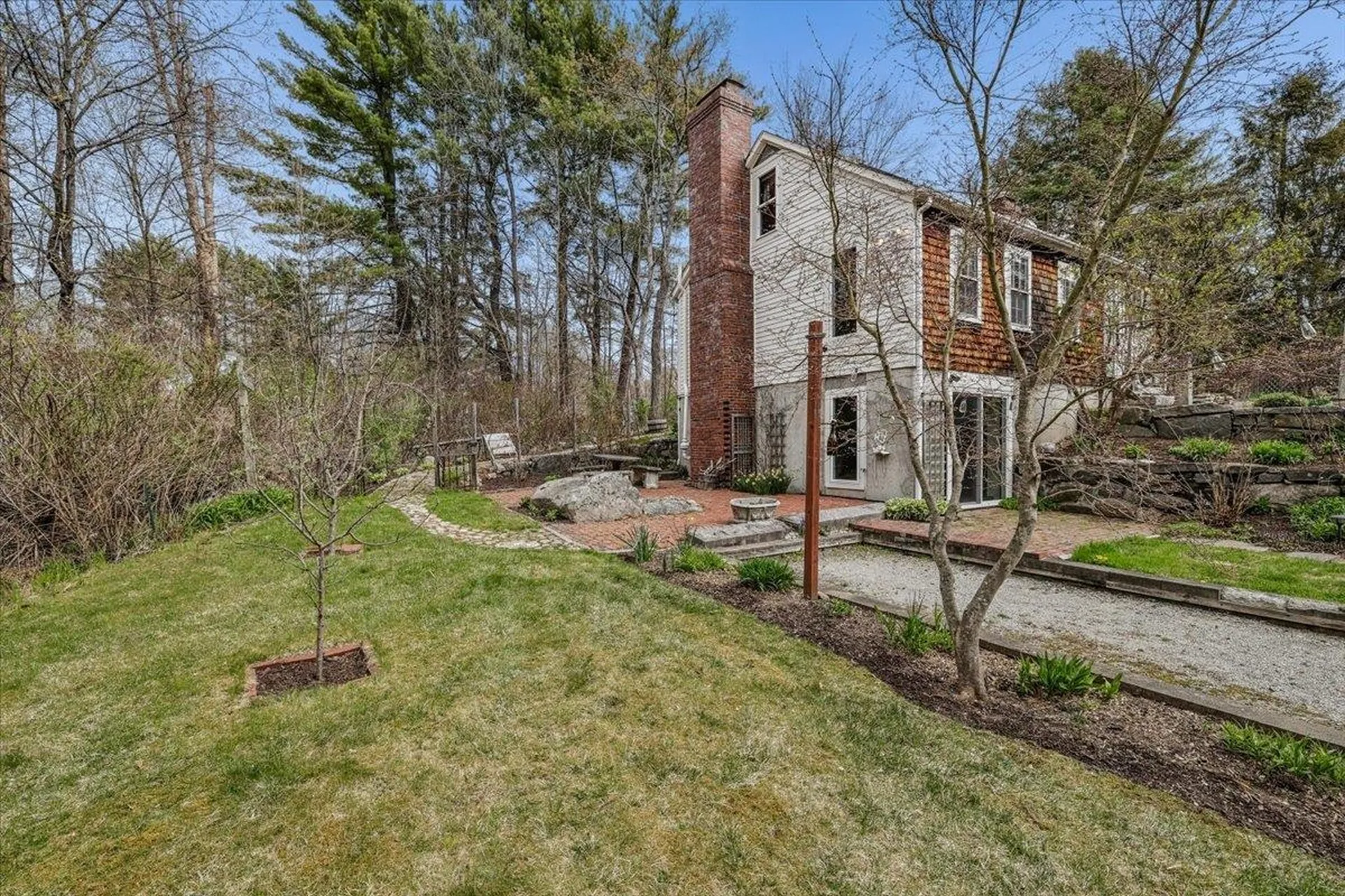 2 Mack Hill Road Amherst NH 03031