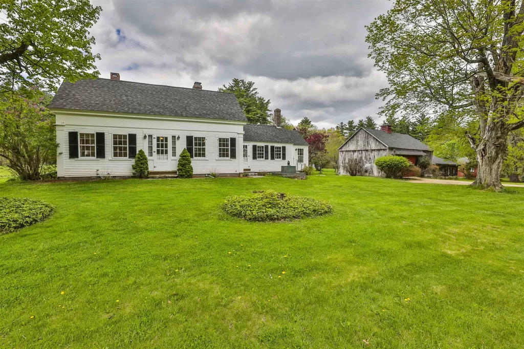 1 Featherbed Lane Derry NH 03038