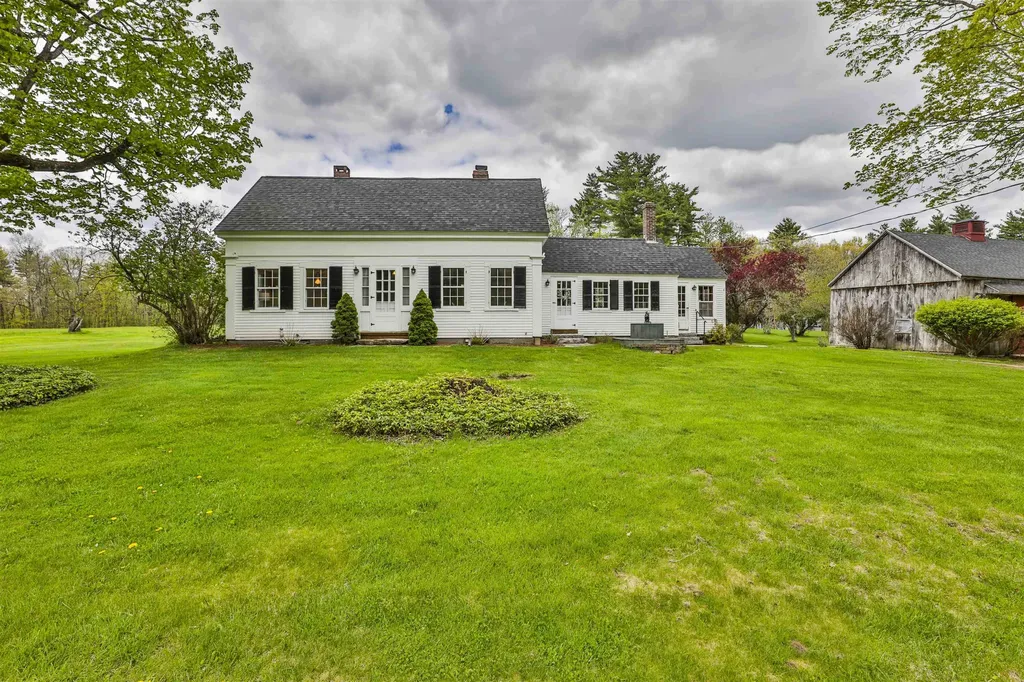 1 Featherbed Lane Derry NH 03038