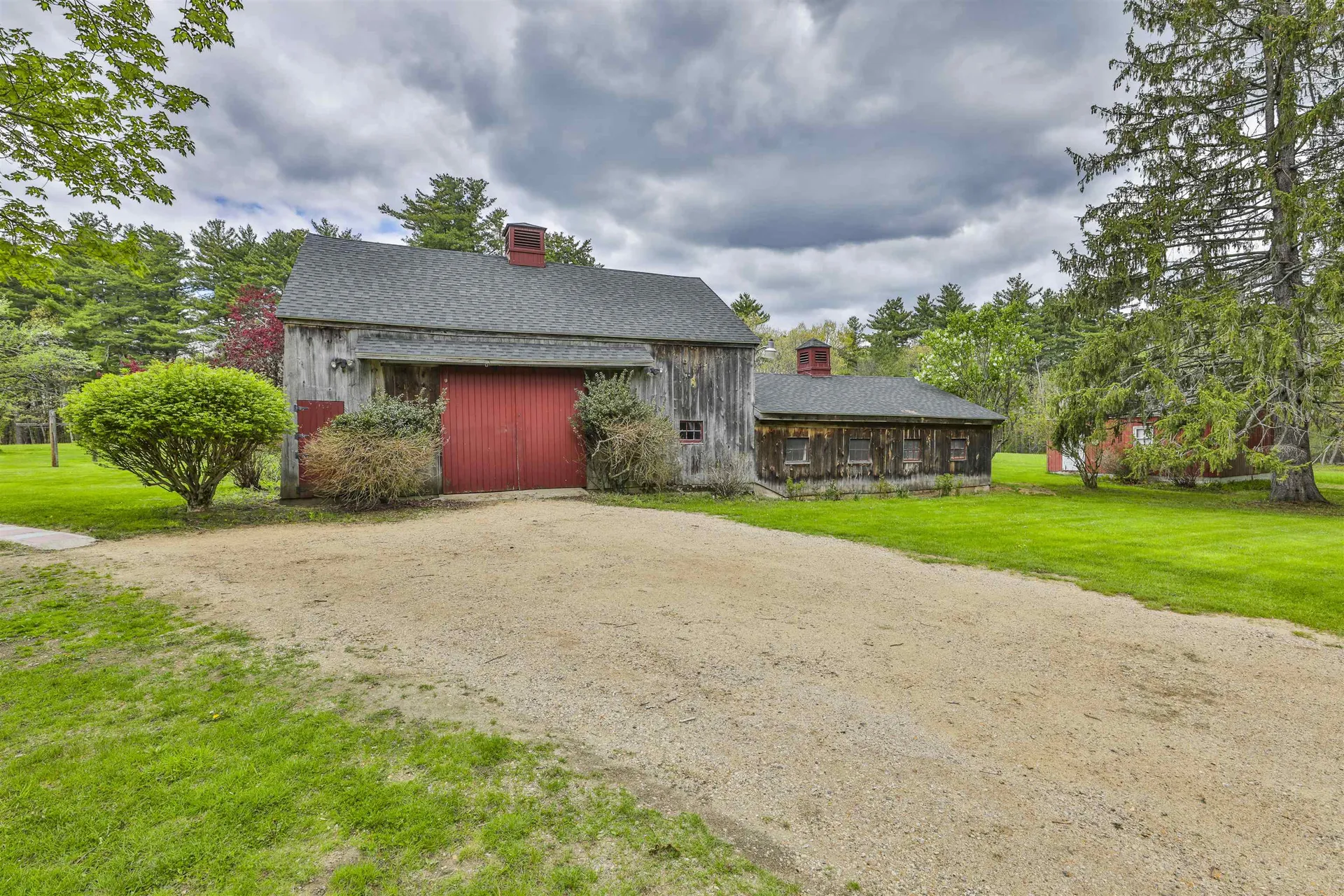 1 Featherbed Lane Derry NH 03038