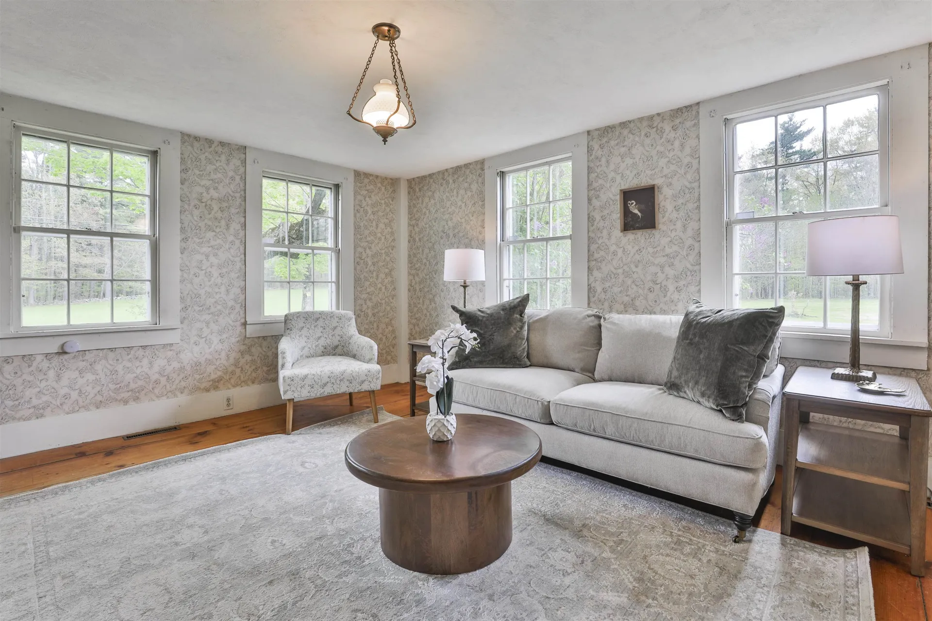 1 Featherbed Lane Derry NH 03038