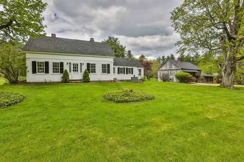 1 Featherbed Lane Derry NH 03038