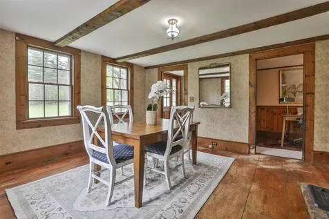 1 Featherbed Lane Derry NH 03038