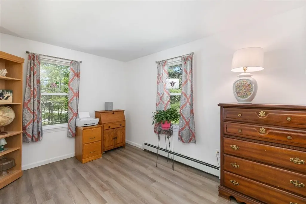 39 Prescott Road Raymond NH 03077