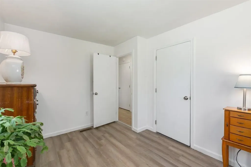 39 Prescott Road Raymond NH 03077