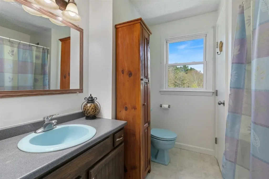 39 Prescott Road Raymond NH 03077