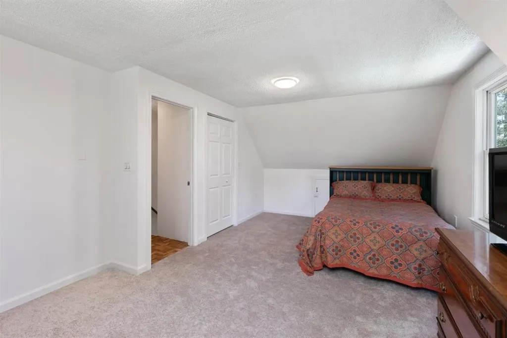 39 Prescott Road Raymond NH 03077