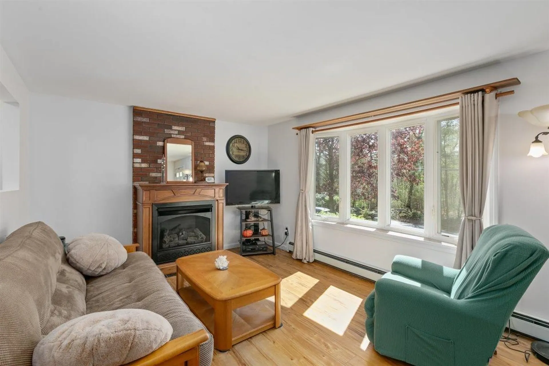 39 Prescott Road Raymond NH 03077