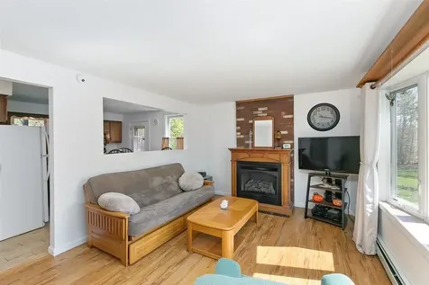 39 Prescott Road Raymond NH 03077