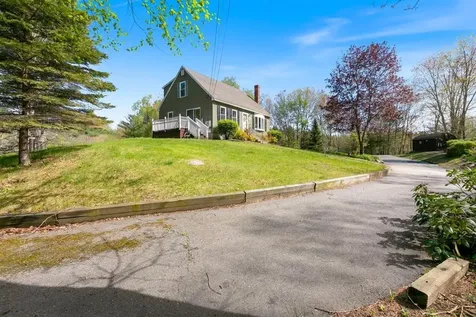 39 Prescott Road Raymond NH 03077