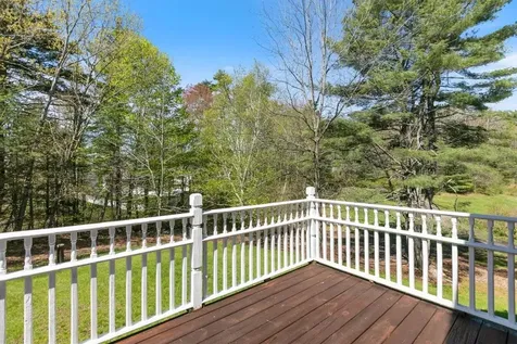 39 Prescott Road Raymond NH 03077