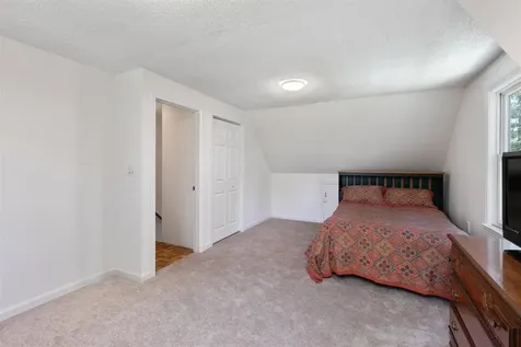 39 Prescott Road Raymond NH 03077