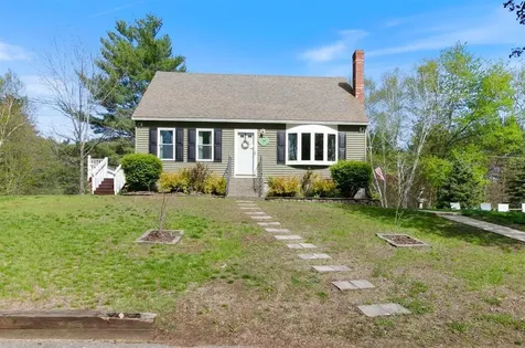 39 Prescott Road Raymond NH 03077
