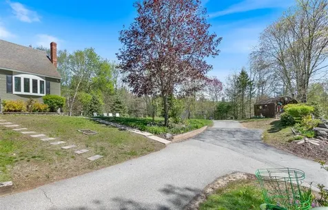39 Prescott Road Raymond NH 03077