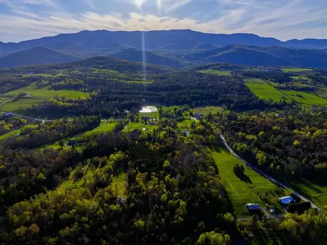 138 Fairview Road Warren VT 05674