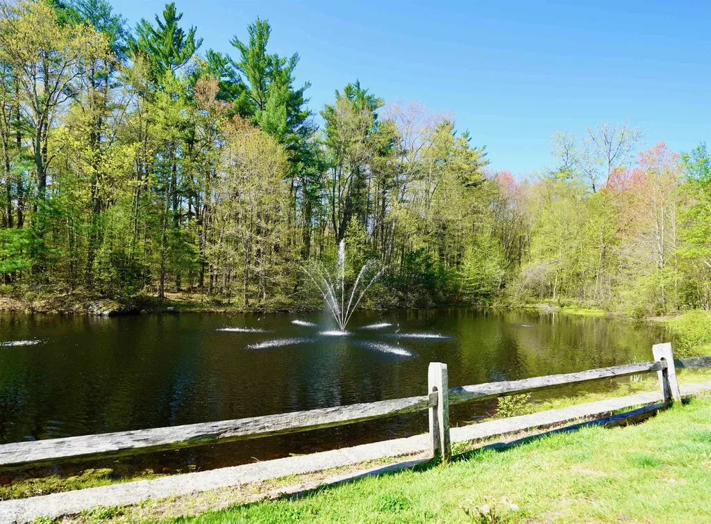 5 Boulder Way Merrimack NH 03054
