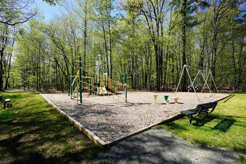 5 Boulder Way Merrimack NH 03054