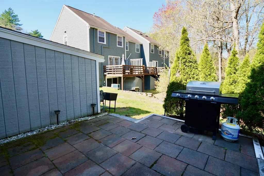 5 Boulder Way Merrimack NH 03054