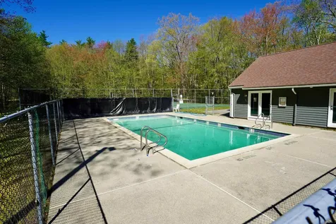 5 Boulder Way Merrimack NH 03054