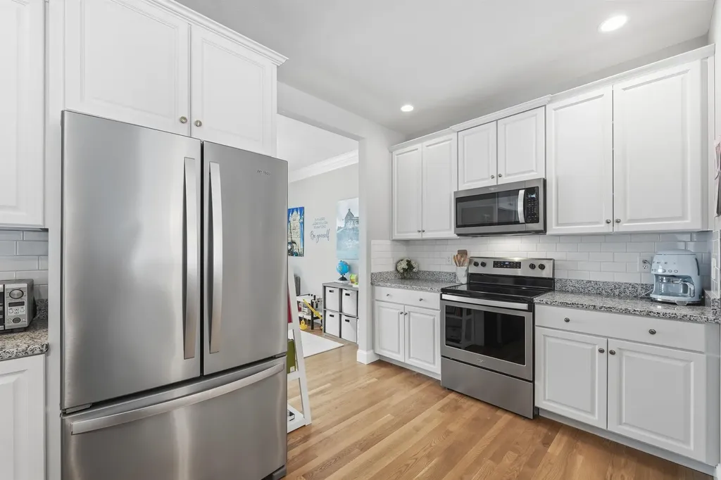 6 Baldwin Court Merrimack NH 03054
