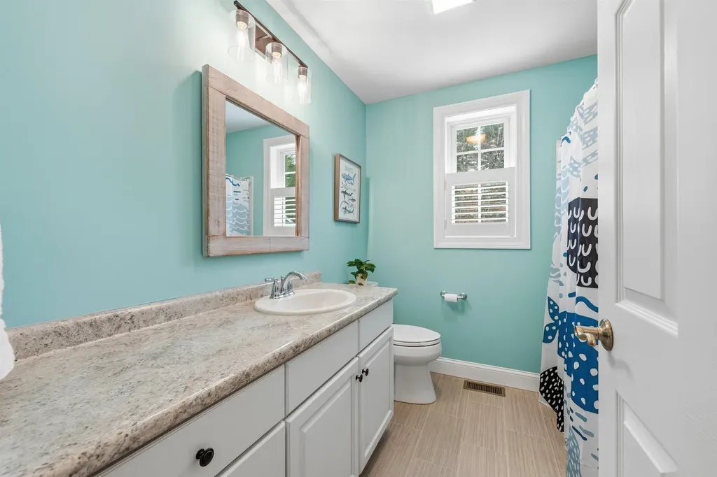 6 Baldwin Court Merrimack NH 03054