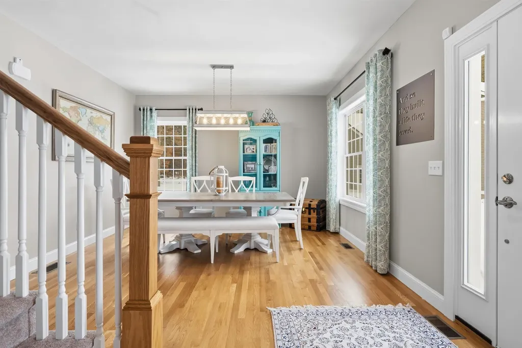 6 Baldwin Court Merrimack NH 03054