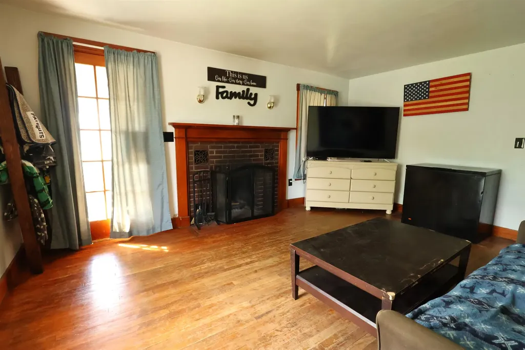 427 Maple Street Hartford VT 05001