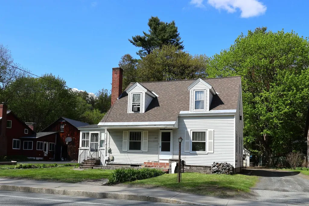 427 Maple Street Hartford VT 05001