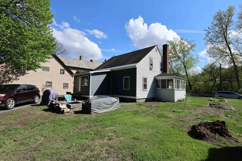 427 Maple Street Hartford VT 05001