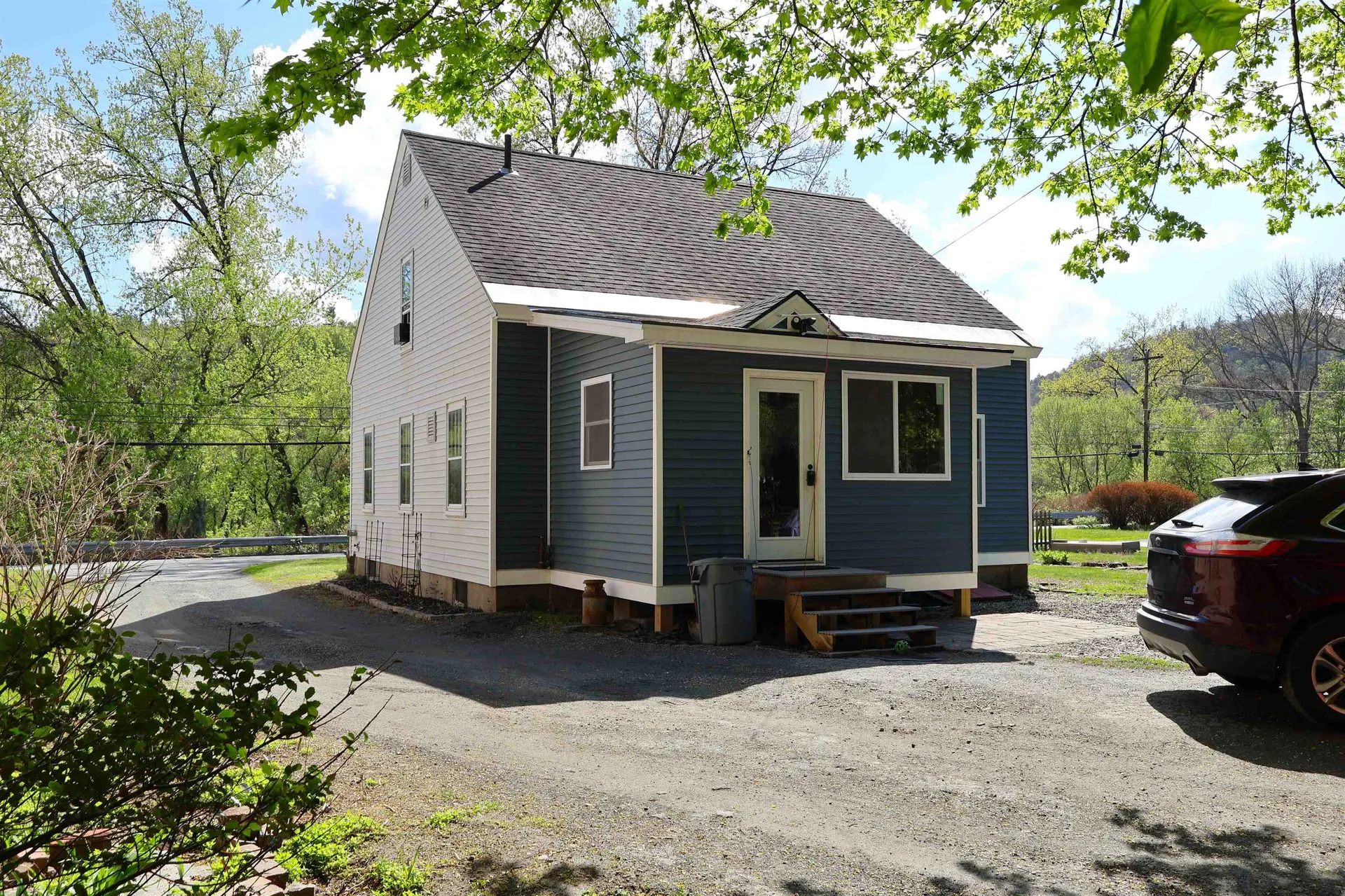 427 Maple Street Hartford VT 05001