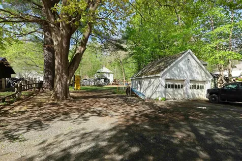 427 Maple Street Hartford VT 05001