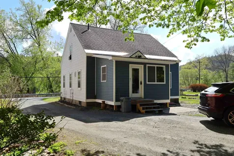 427 Maple Street Hartford VT 05001