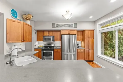 73 Park Road South Burlington VT 05403