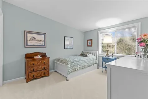 73 Park Road South Burlington VT 05403