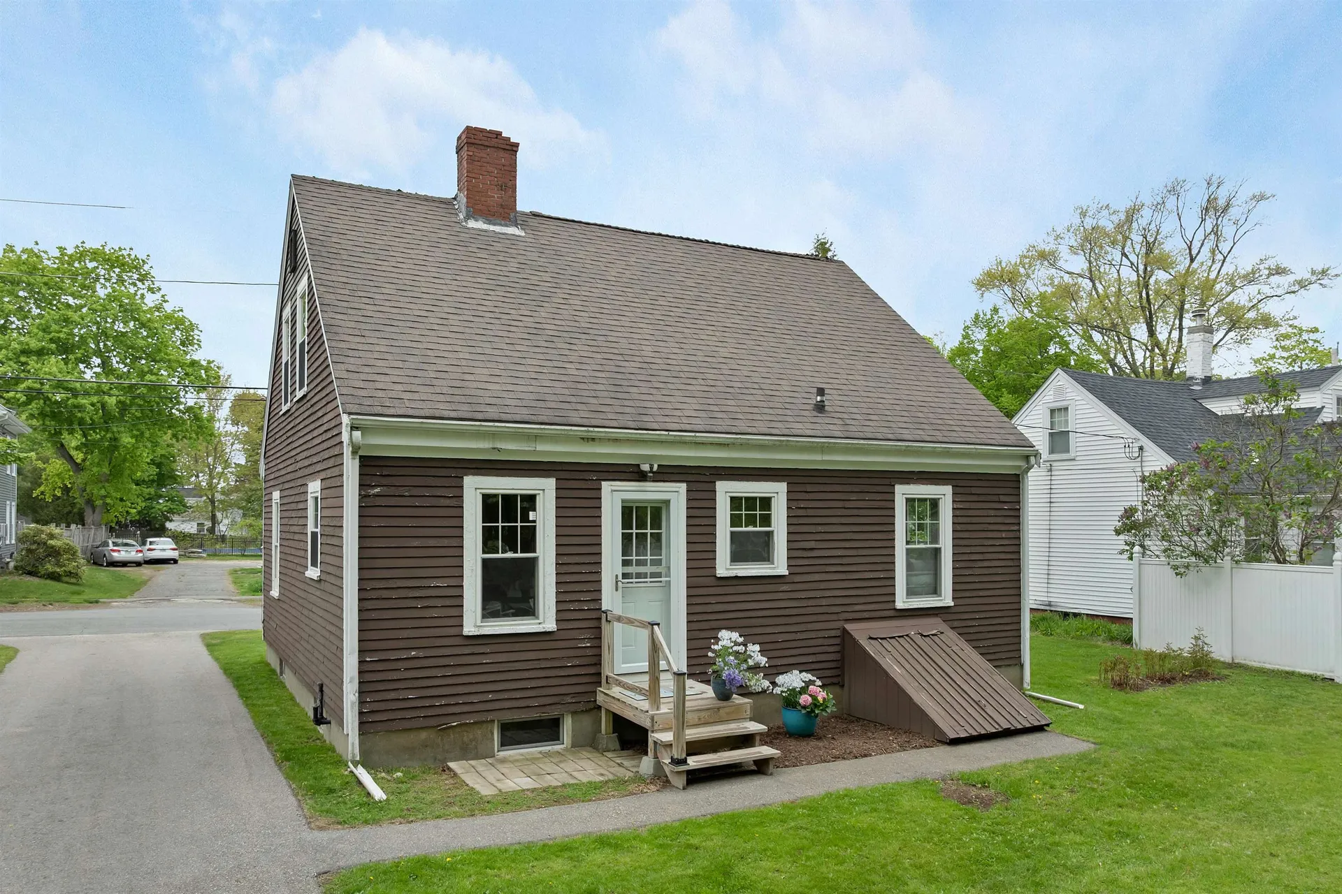 23 Dearborn Avenue Hampton NH 03842