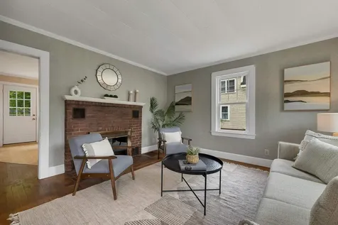 23 Dearborn Avenue Hampton NH 03842