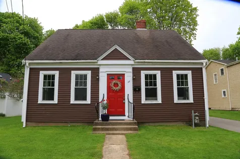 23 Dearborn Avenue Hampton NH 03842