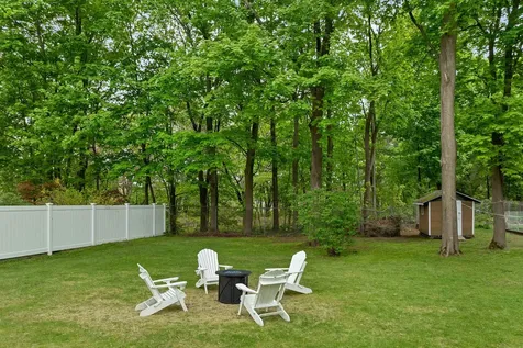 23 Dearborn Avenue Hampton NH 03842