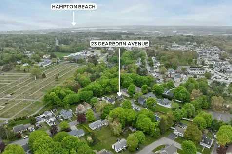 23 Dearborn Avenue Hampton NH 03842