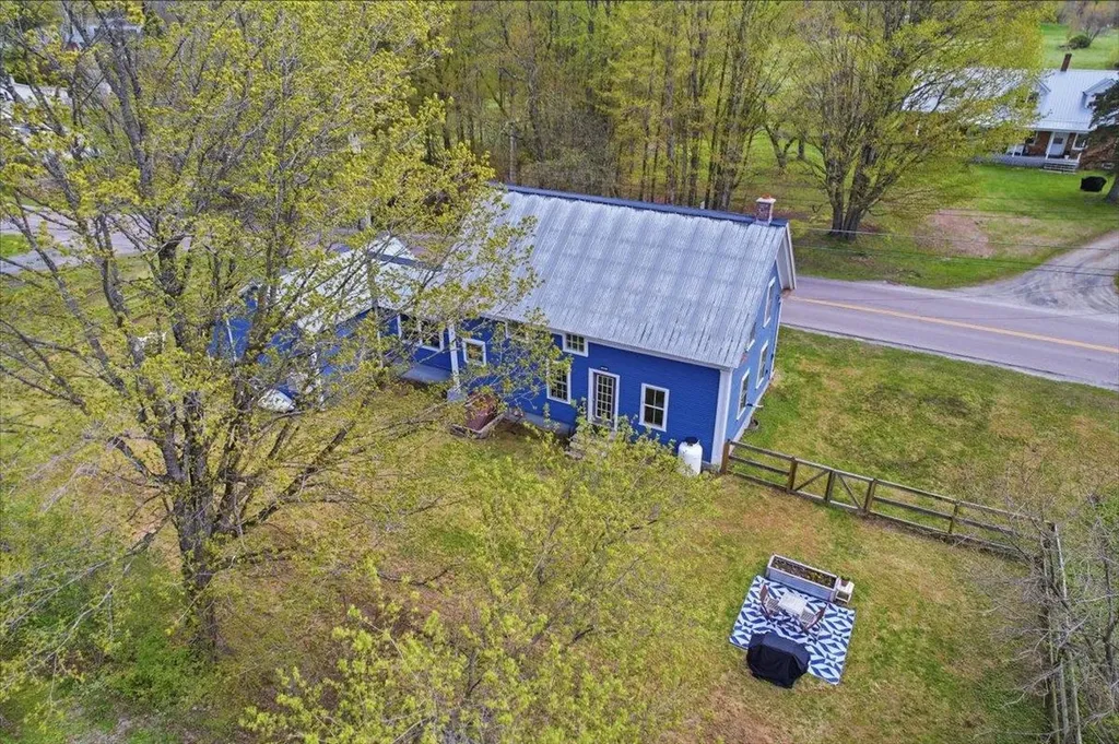 1859 Guptil Road Waterbury VT 05677