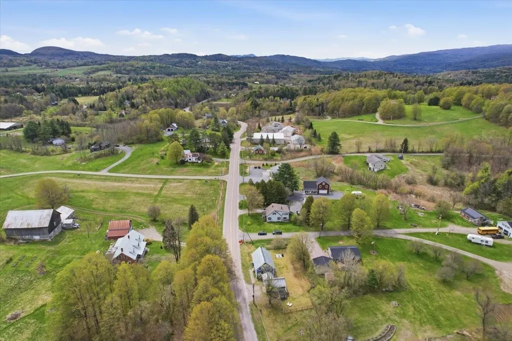 1859 Guptil Road Waterbury VT 05677