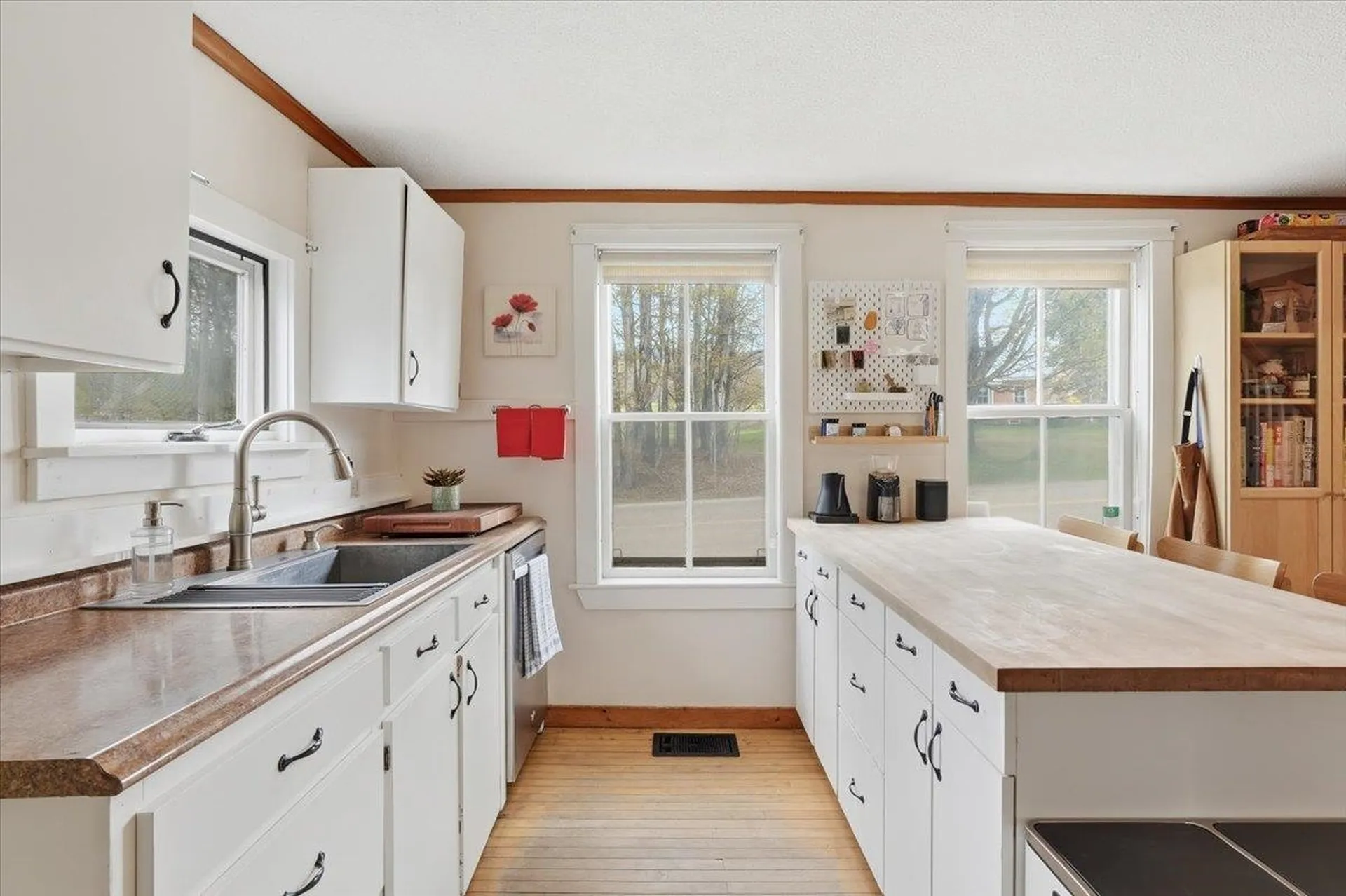 1859 Guptil Road Waterbury VT 05677