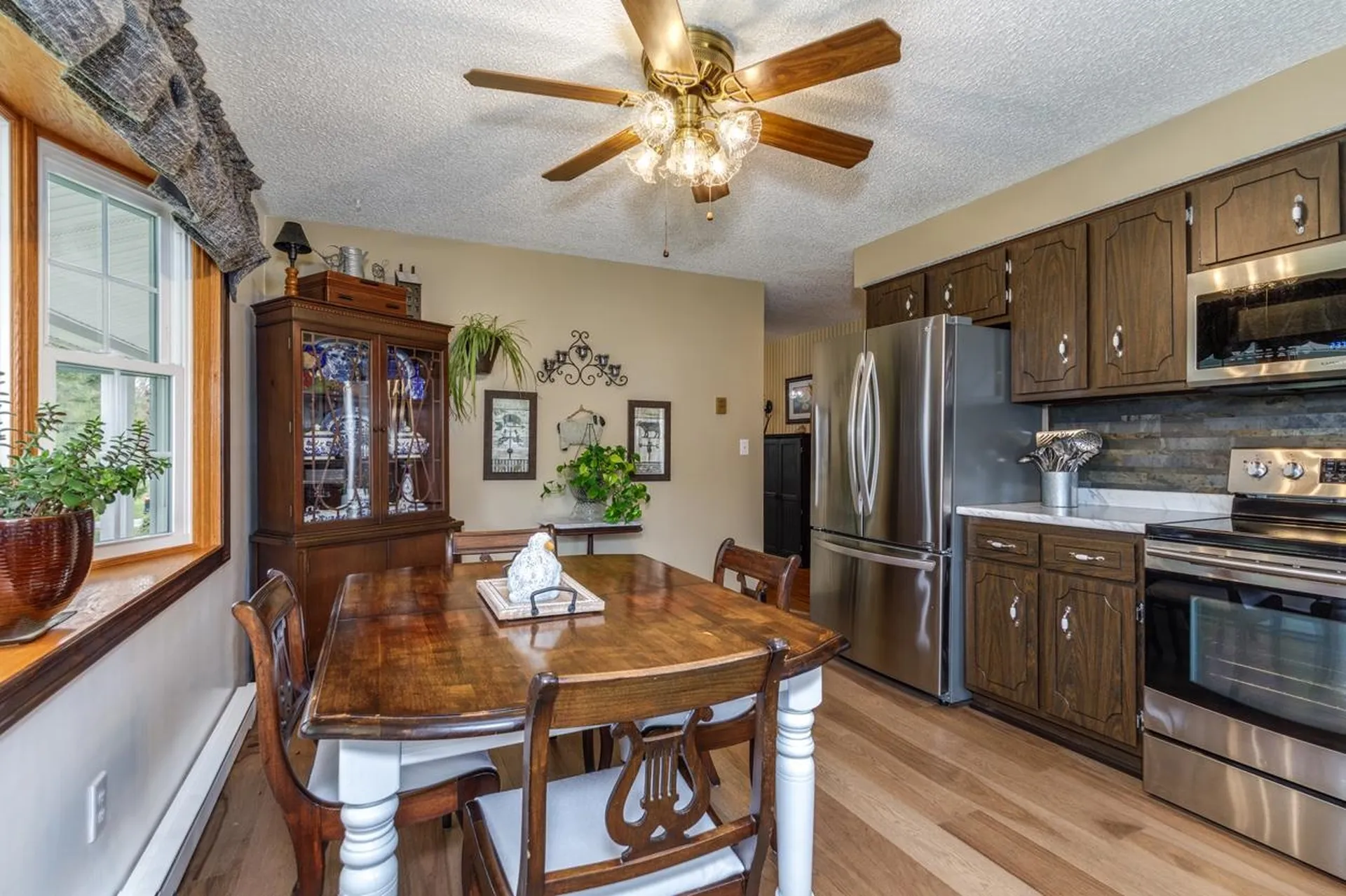 6 Kemo Circle Litchfield NH 03052