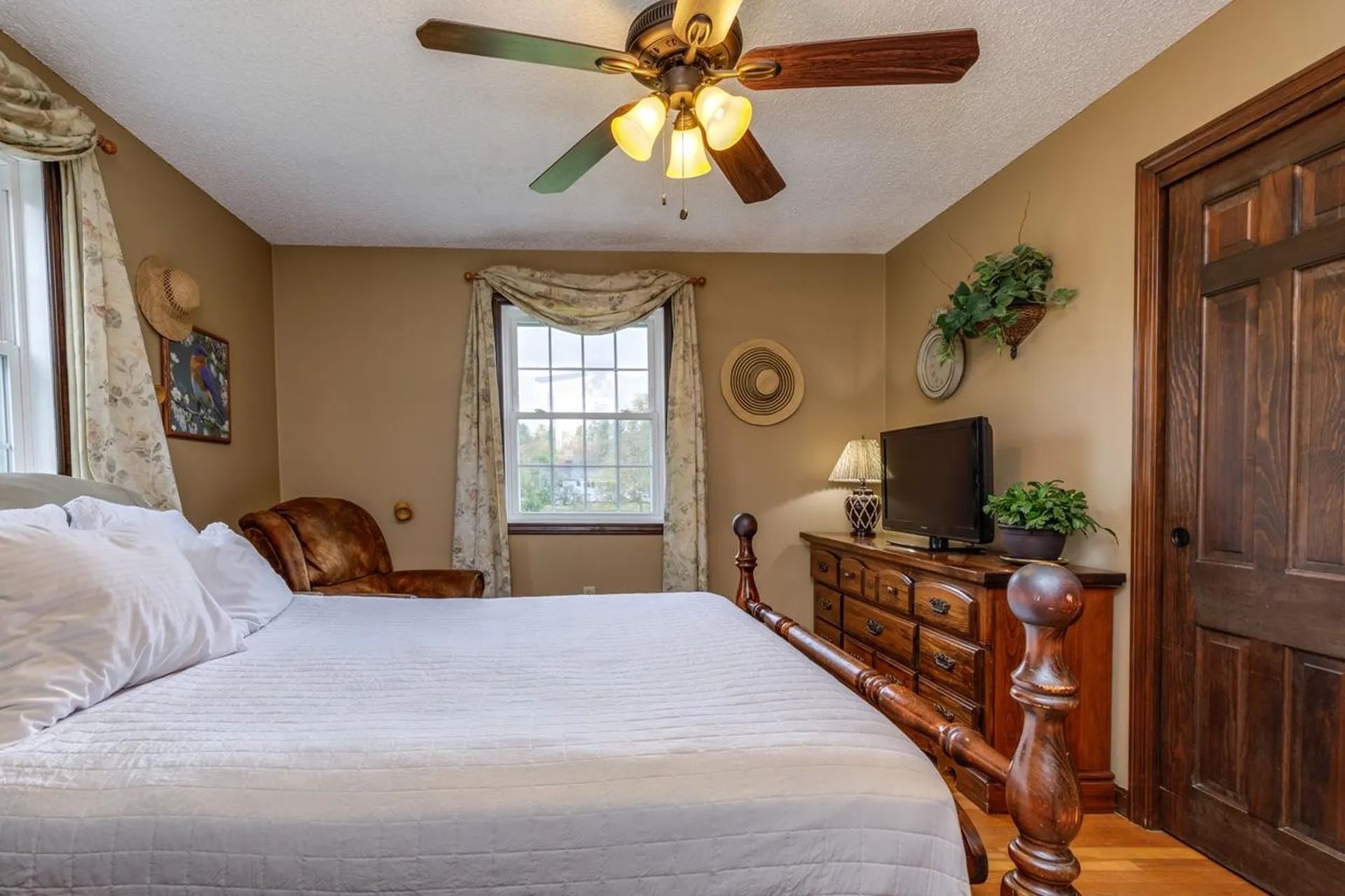 6 Kemo Circle Litchfield NH 03052