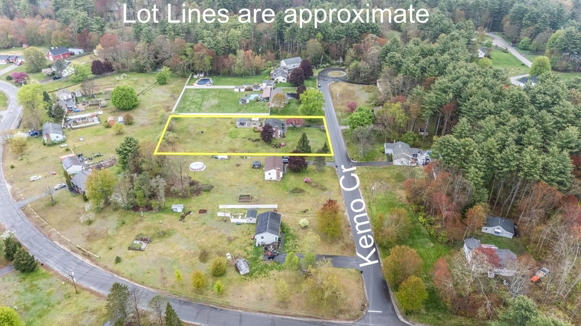6 Kemo Circle Litchfield NH 03052