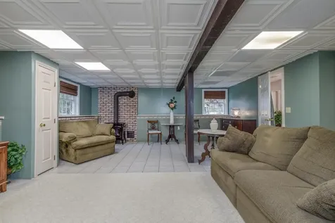 6 Kemo Circle Litchfield NH 03052