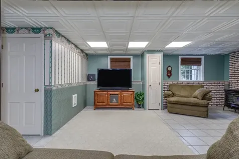 6 Kemo Circle Litchfield NH 03052