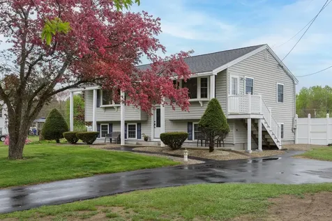 6 Kemo Circle Litchfield NH 03052