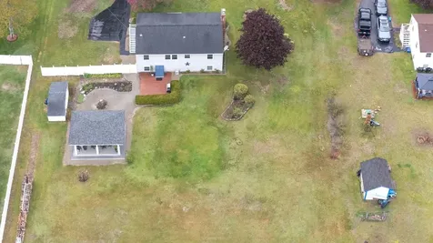 6 Kemo Circle Litchfield NH 03052